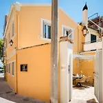 Navigator Luxury Town House 펜션 Corfu (city)