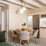 펜션 Navigator Luxury Town House Corfu (city)